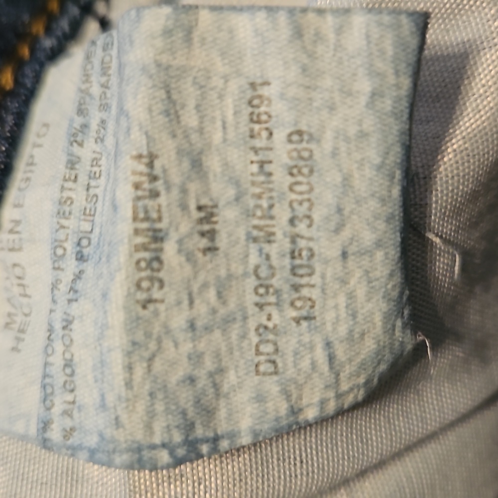 Lee Riders Capris - Picture 7 of 7